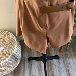 NWOT Alice & Olivia shorts with belt.